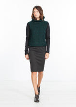 Load image into Gallery viewer, Boucle Turtle Neck in Green/Black